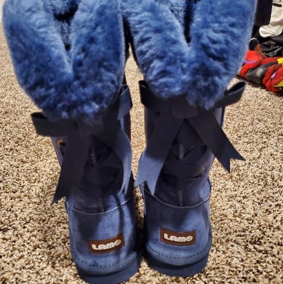 Lamo Boots - Picture 1 of 5